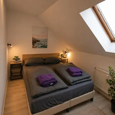 Schwert Loft S43 Free Parking & Wifi *